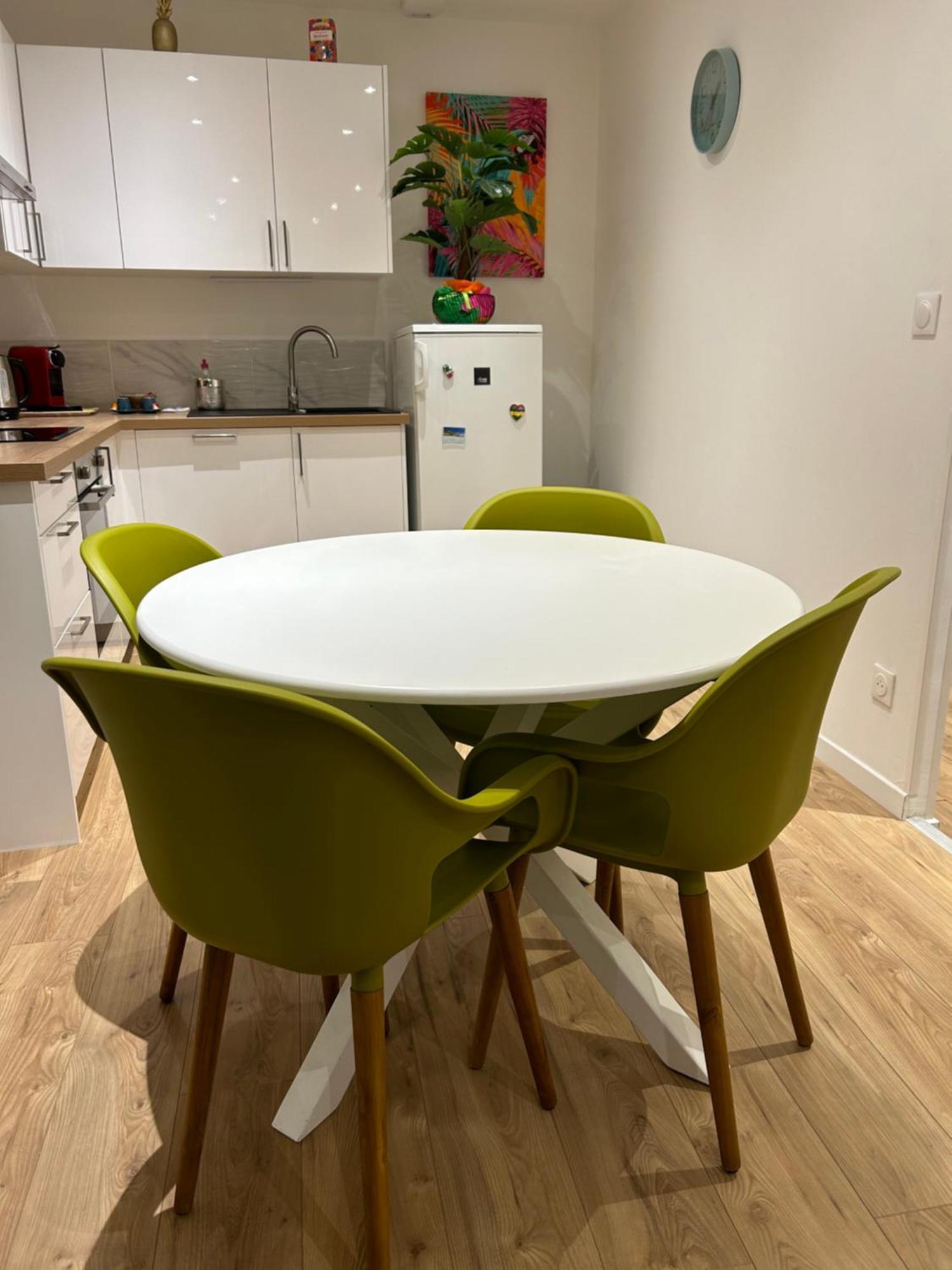 Leslielou T2 Apartment